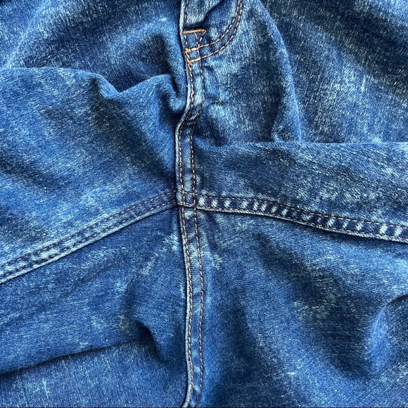 ❗️3/15 Sale❗️H&M acid wash skinny stretch jeans - Picture 5 of 5